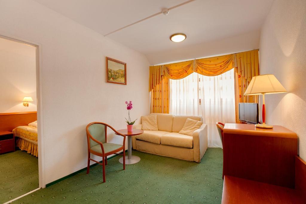 Hotel Zajazd Piastowski Казимеж Долни Стая снимка